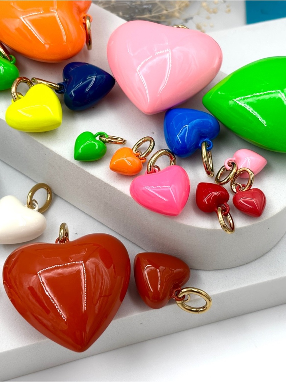 Roxanne Assoulin The Itsy Bitsy Puffy Heart Charm In Persimmon firm price - Picture 2 of 9